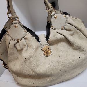 Authentic Louis Vuitton Mahina XL Ivory